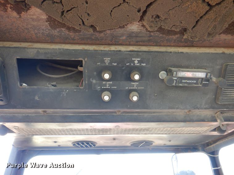 image for item KX9360 Allis Chalmers 7030  tractor