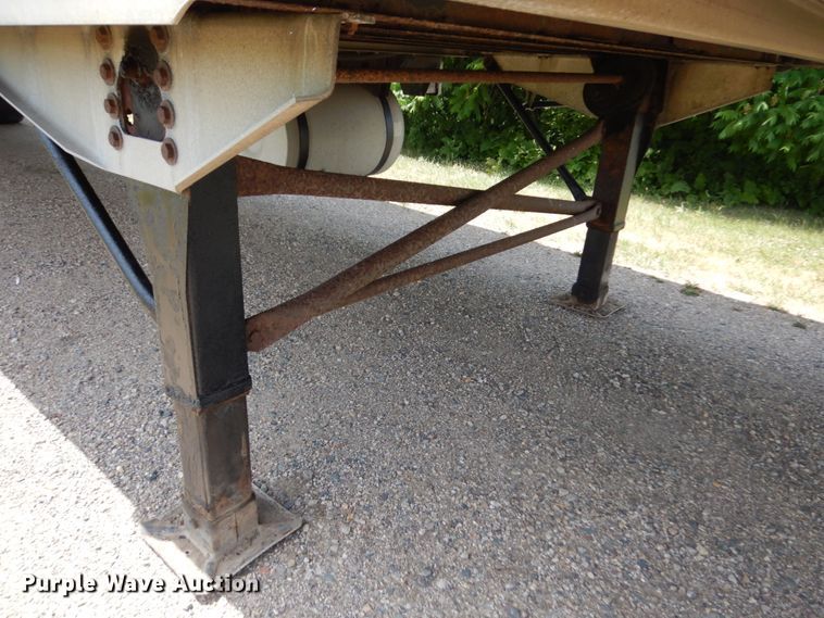 image for item IL9847 2000 Great Dane 8801TZ 1AP 50  refrigerated van trailer