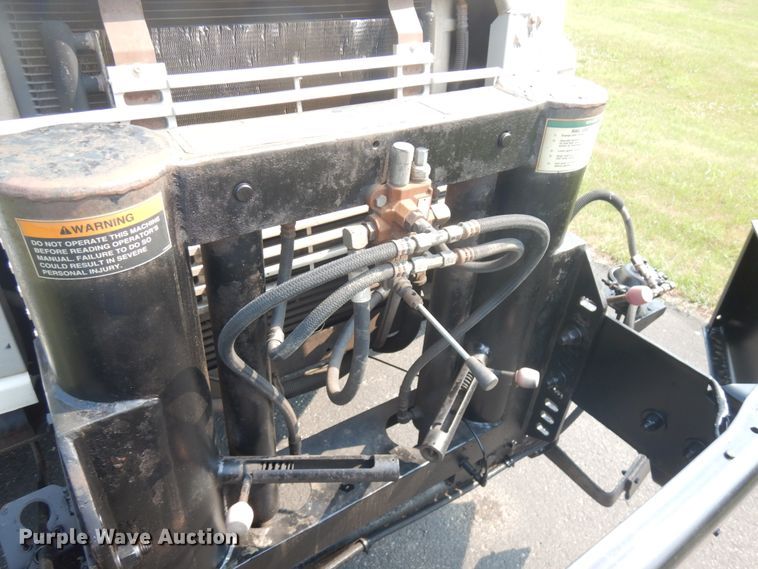 image for item IL9878 2004 Freightliner FL70  crane truck