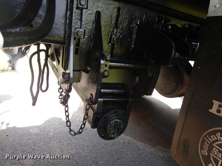 image for item IL9878 2004 Freightliner FL70  crane truck