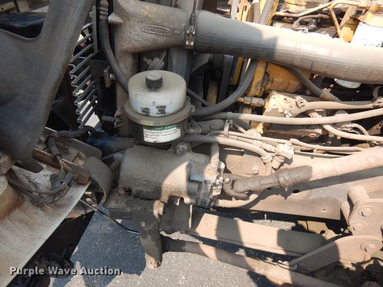 image for item IL9878 2004 Freightliner FL70  crane truck