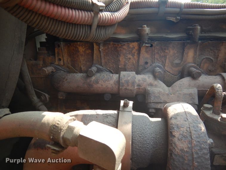 image for item IL9878 2004 Freightliner FL70  crane truck