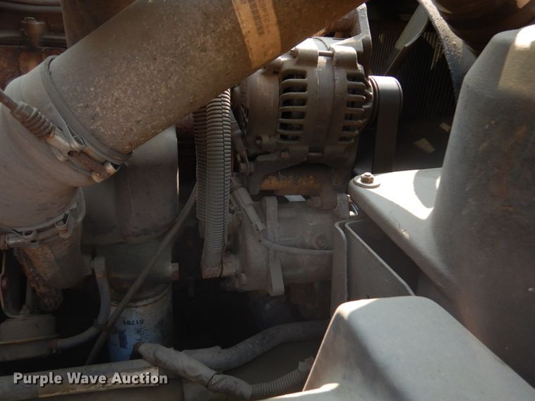 image for item IL9878 2004 Freightliner FL70  crane truck