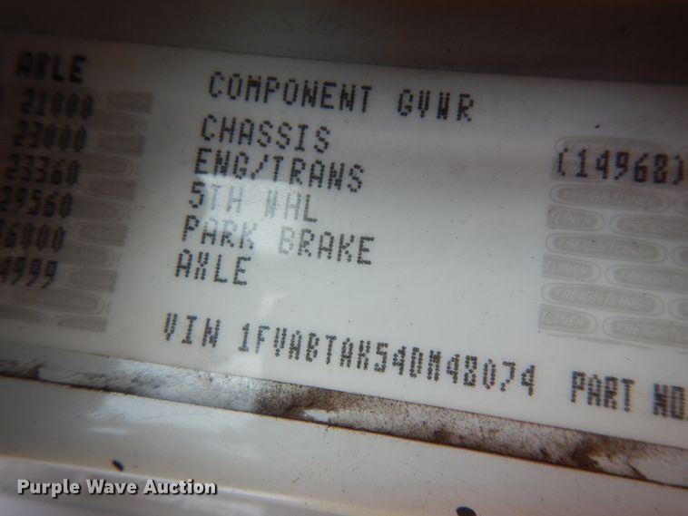 image for item IL9878 2004 Freightliner FL70  crane truck