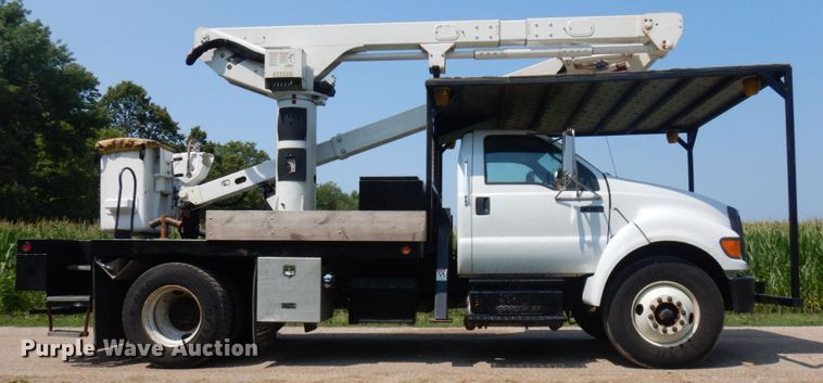 image for item IL9881 2011 Ford F750  bucket truck