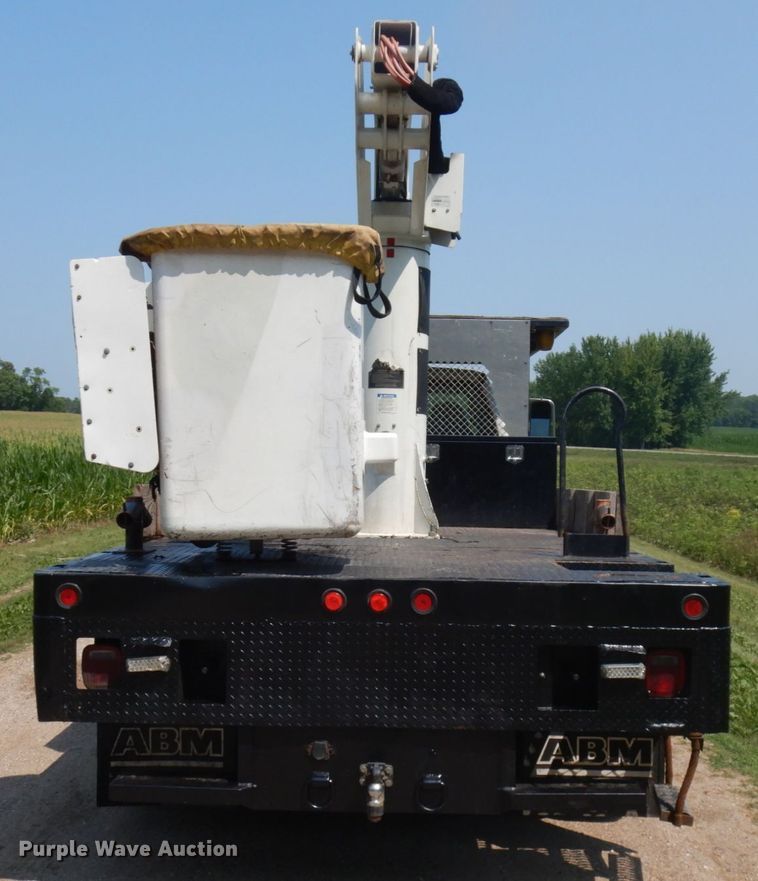 image for item IL9881 2011 Ford F750  bucket truck