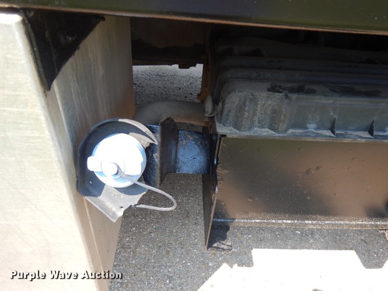 image for item IL9881 2011 Ford F750  bucket truck