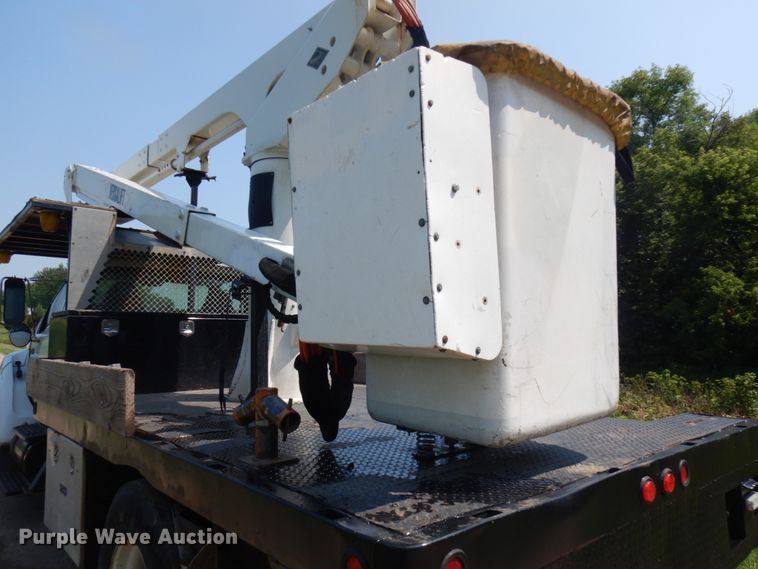 image for item IL9881 2011 Ford F750  bucket truck