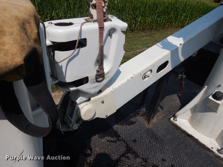 image for item IL9881 2011 Ford F750  bucket truck