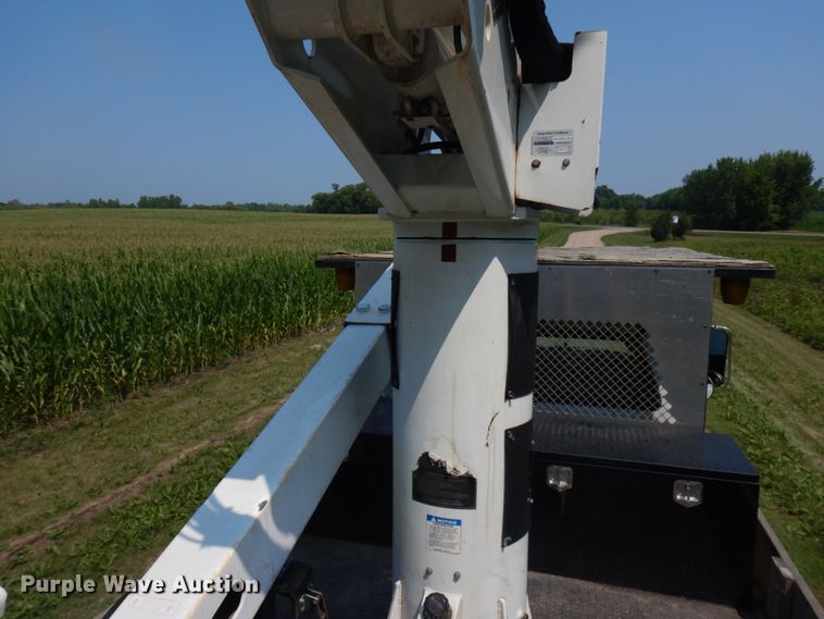 image for item IL9881 2011 Ford F750  bucket truck