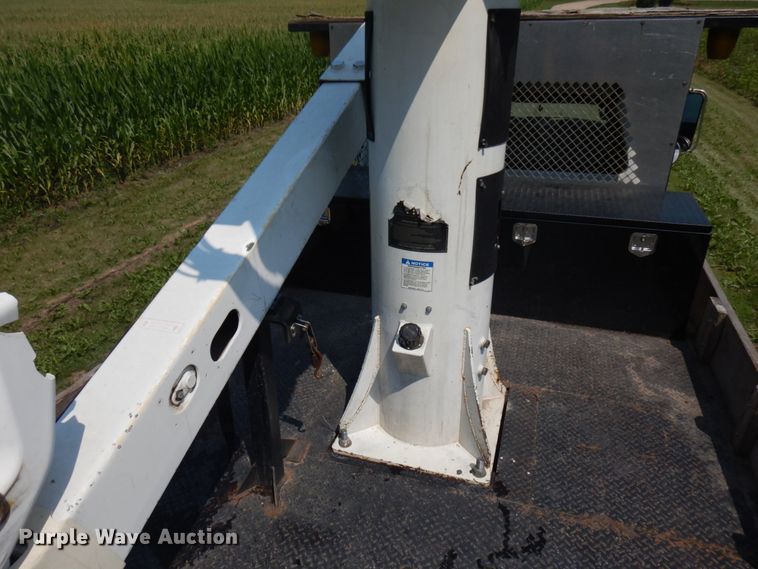 image for item IL9881 2011 Ford F750  bucket truck