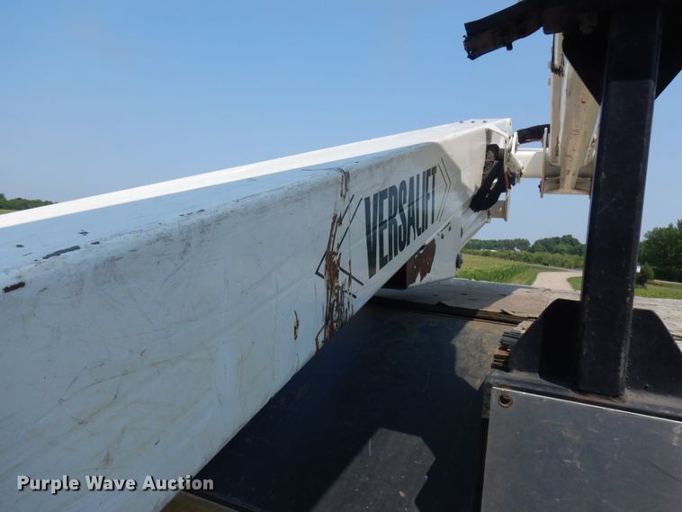 image for item IL9881 2011 Ford F750  bucket truck