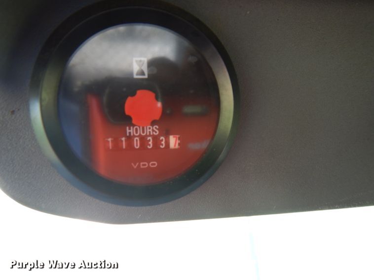 image for item IL9881 2011 Ford F750  bucket truck