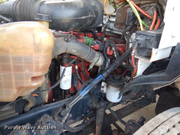 image for item IL9881 2011 Ford F750  bucket truck