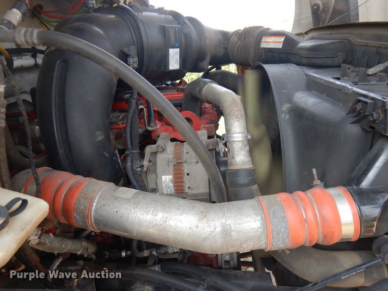 image for item IL9881 2011 Ford F750  bucket truck