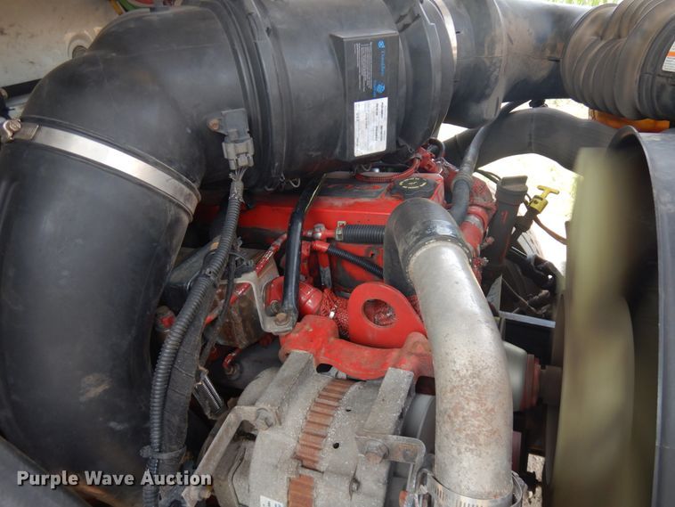 image for item IL9881 2011 Ford F750  bucket truck