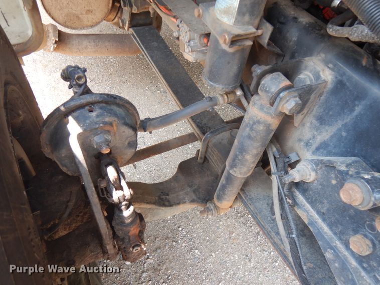 image for item IL9881 2011 Ford F750  bucket truck