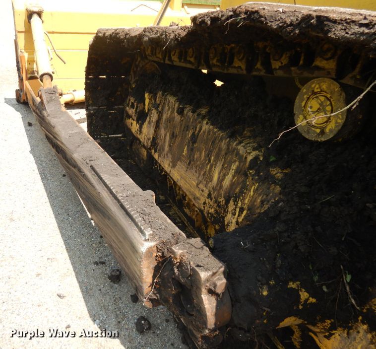 image for item IL9883 2012 Komatsu D65PX-17  dozer