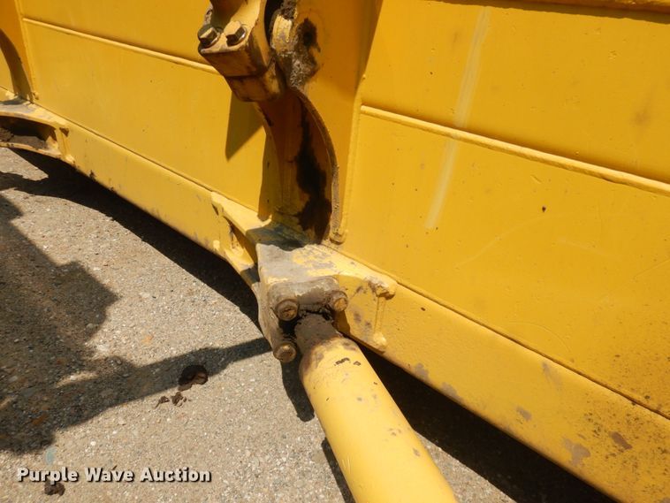 image for item IL9883 2012 Komatsu D65PX-17  dozer