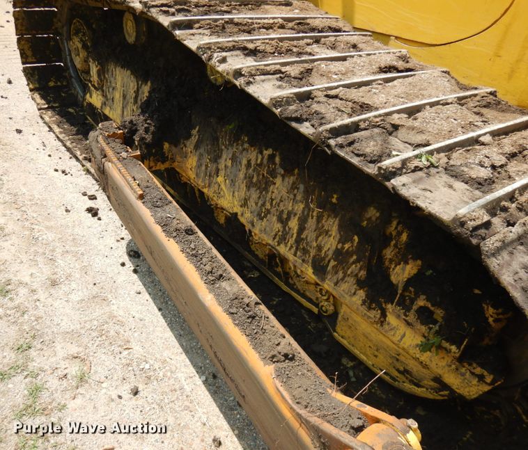 image for item IL9883 2012 Komatsu D65PX-17  dozer