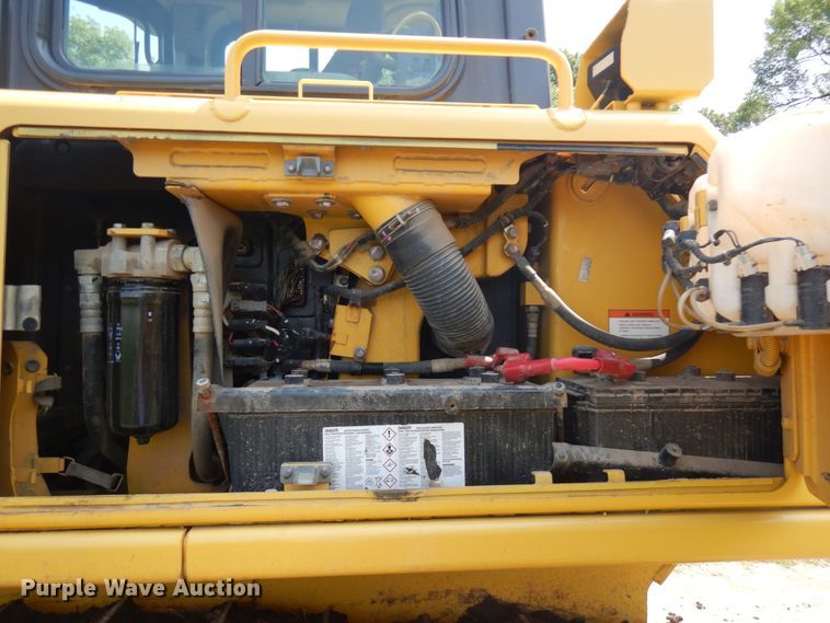 image for item IL9883 2012 Komatsu D65PX-17  dozer