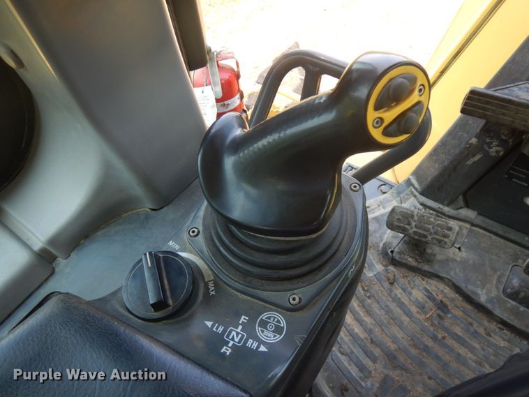 image for item IL9883 2012 Komatsu D65PX-17  dozer