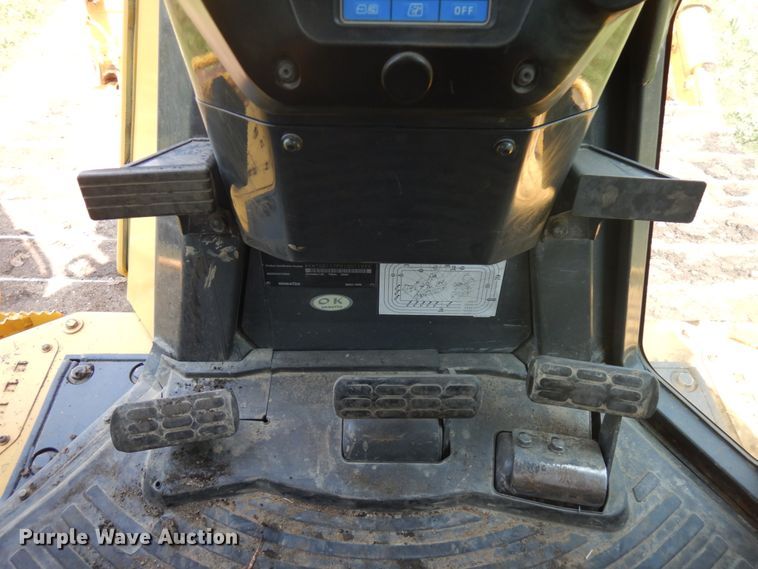 image for item IL9883 2012 Komatsu D65PX-17  dozer