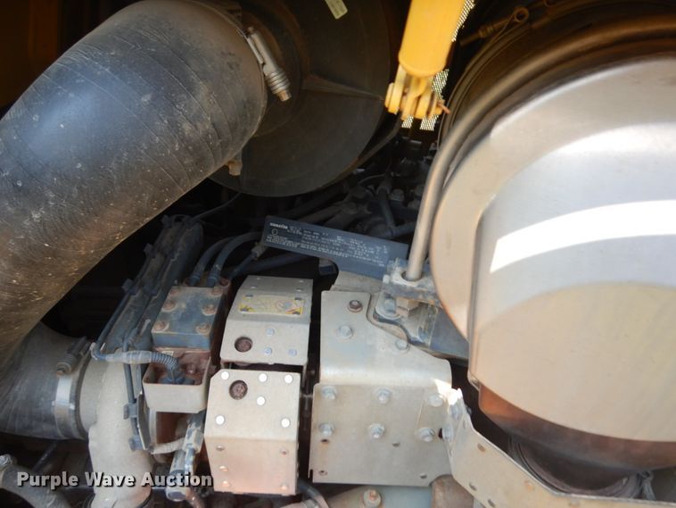 image for item IL9883 2012 Komatsu D65PX-17  dozer