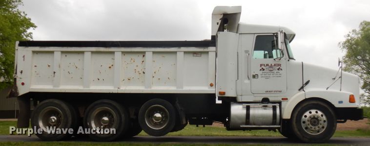 image for item IT9426 1994 White GMC WIA  dump truck