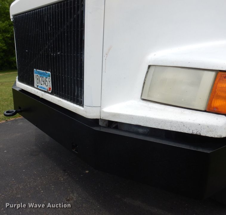 image for item IT9426 1994 White GMC WIA  dump truck