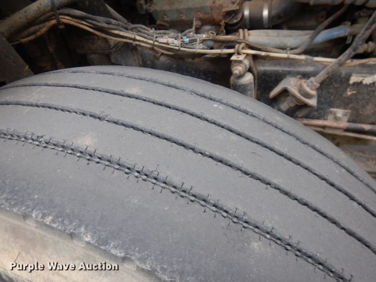 image for item IT9426 1994 White GMC WIA  dump truck