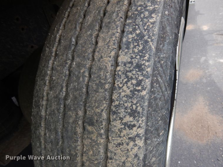 image for item IT9426 1994 White GMC WIA  dump truck