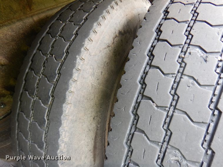 image for item IT9426 1994 White GMC WIA  dump truck