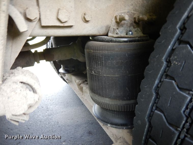 image for item IT9426 1994 White GMC WIA  dump truck