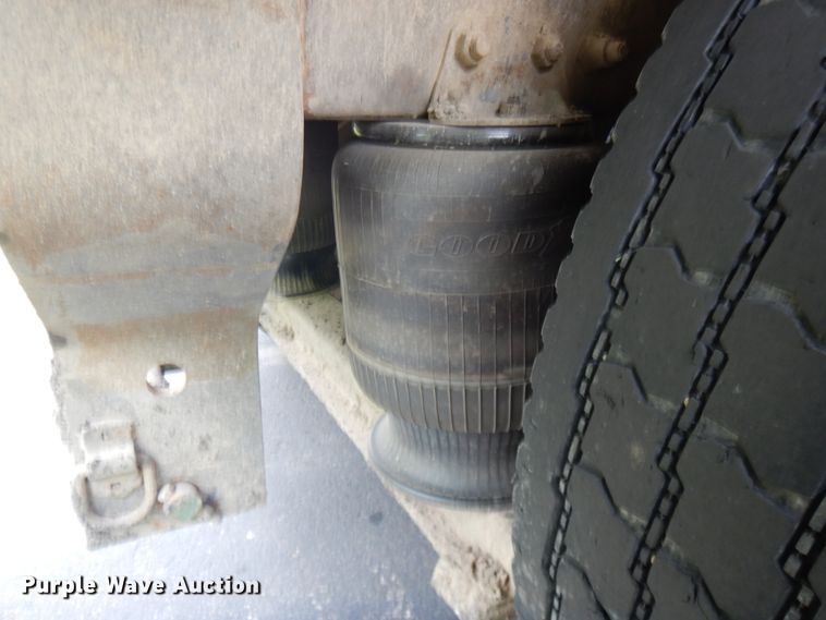 image for item IT9426 1994 White GMC WIA  dump truck