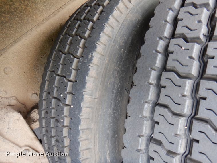 image for item IT9426 1994 White GMC WIA  dump truck