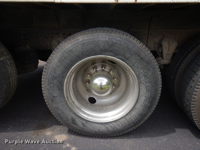 image for item IT9426 1994 White GMC WIA  dump truck
