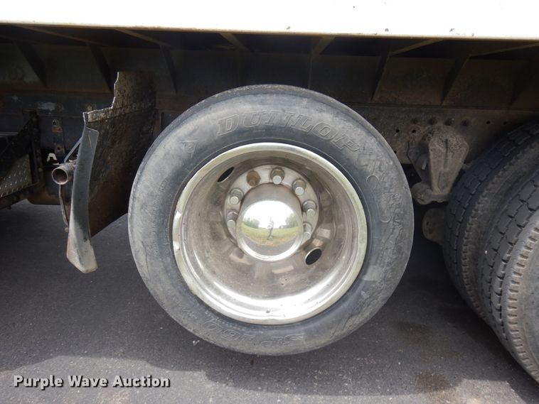 image for item IT9426 1994 White GMC WIA  dump truck