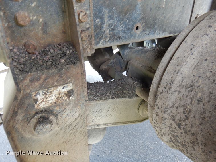 image for item IT9426 1994 White GMC WIA  dump truck