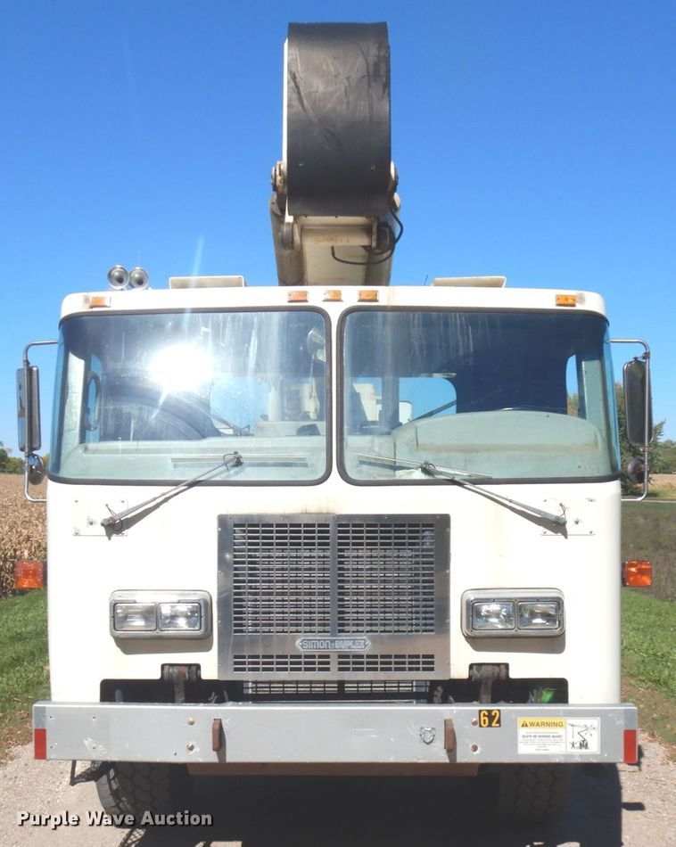 image for item JQ9248 1994 Simon-Duplex 98005-94  bucket truck