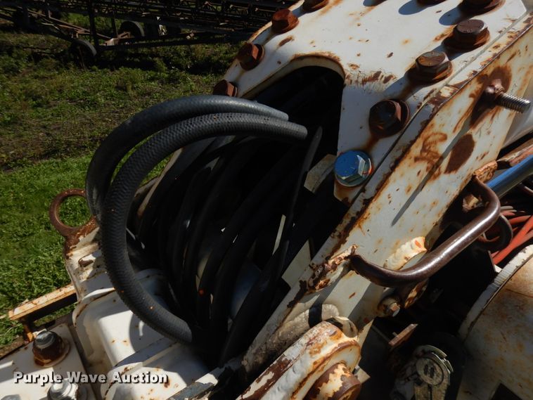 image for item JQ9248 1994 Simon-Duplex 98005-94  bucket truck