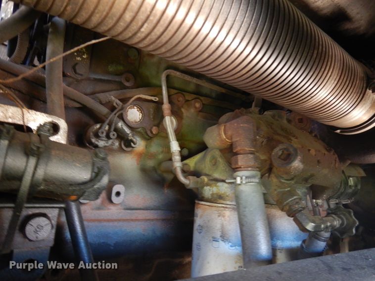 image for item JQ9248 1994 Simon-Duplex 98005-94  bucket truck