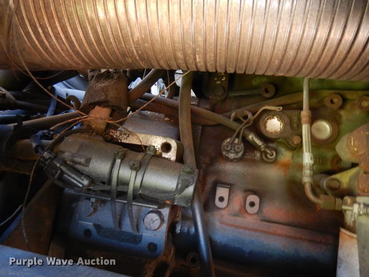 image for item JQ9248 1994 Simon-Duplex 98005-94  bucket truck