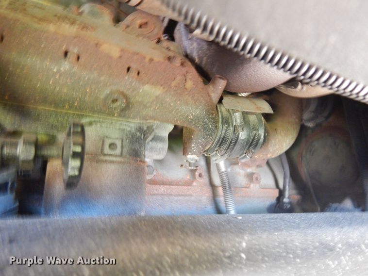 image for item JQ9248 1994 Simon-Duplex 98005-94  bucket truck