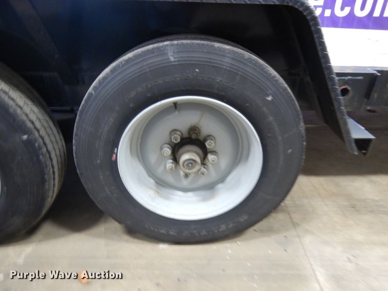 image for item JQ9253 2015 Kaufman  tilt deck equipment trailer