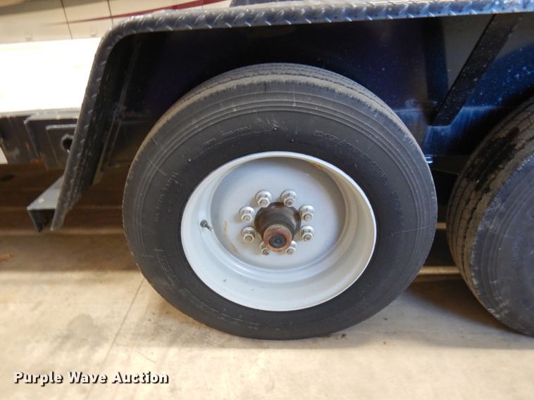 image for item JQ9253 2015 Kaufman  tilt deck equipment trailer