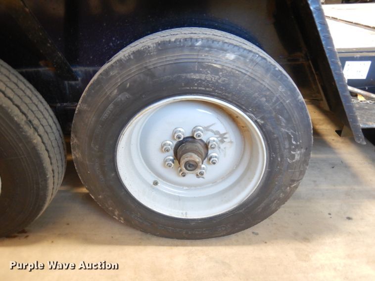 image for item JQ9253 2015 Kaufman  tilt deck equipment trailer