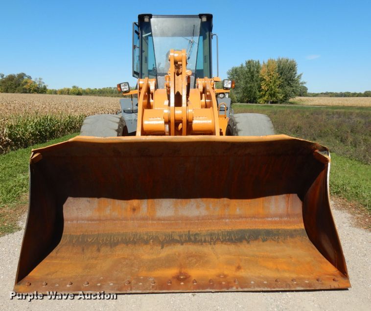 image for item JQ9256 2013 Case 821F  wheel loader