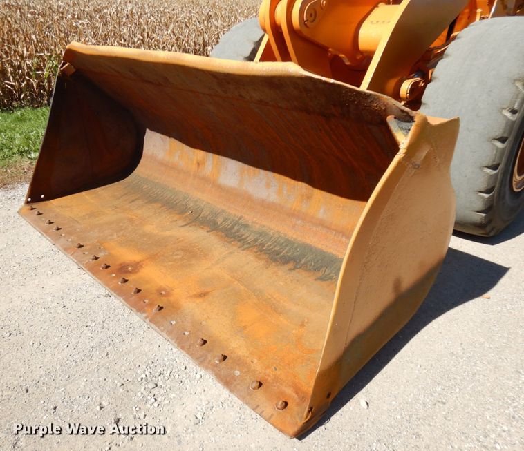 image for item JQ9256 2013 Case 821F  wheel loader