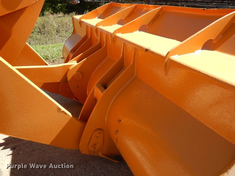 image for item JQ9256 2013 Case 821F  wheel loader